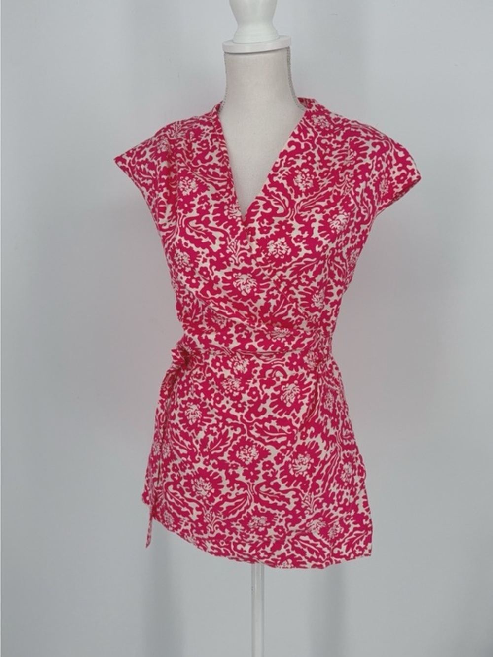 Lilly Pulitzer Pink and White Floral Wrap Túnico 100% silk size 14